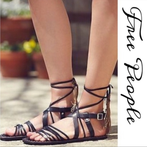 Free People Shoes - Free People Wrap Around Strappy Sandals🍭Excellent Condition